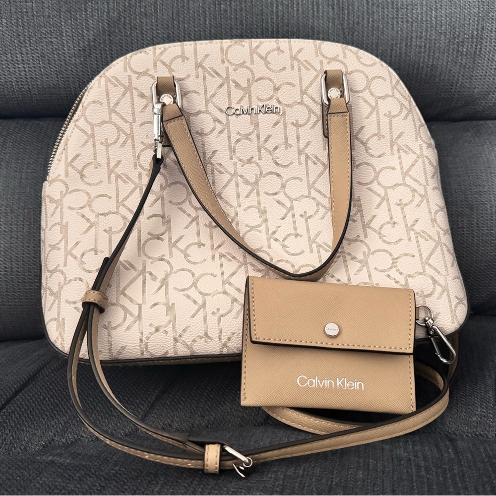 Calvin Klein Cream and Tan Shoulder Bag Set